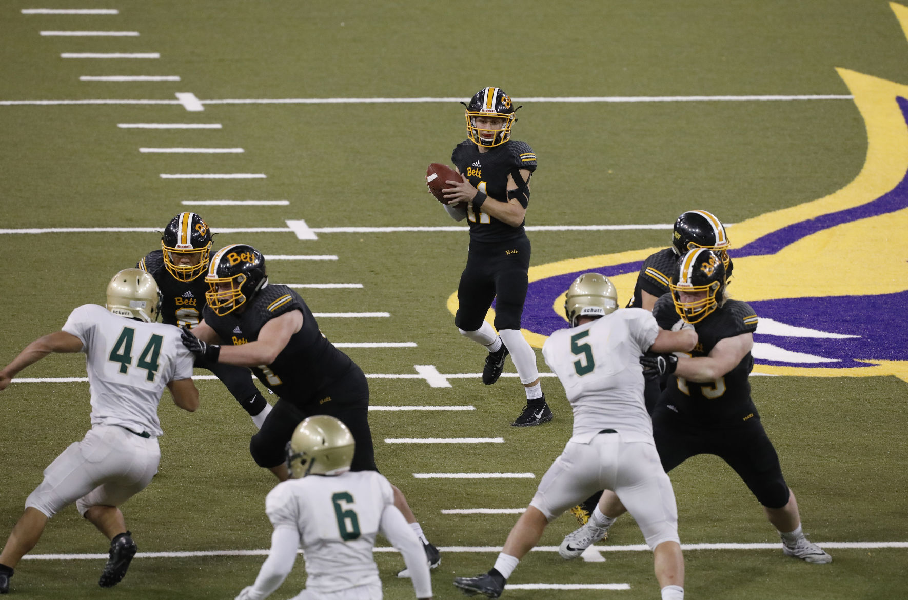 111017mp-4a-Bettendorf-14